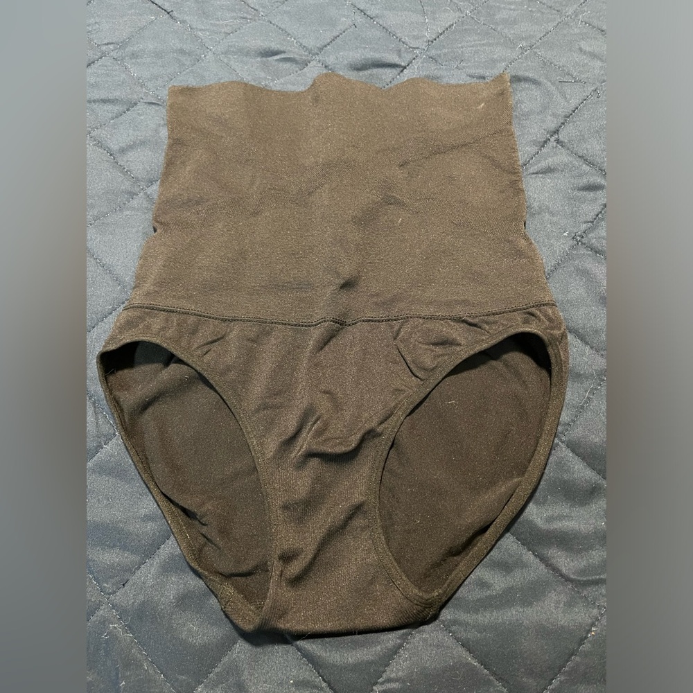 Avon Studio 1886 tagless High-Waisted Shaping Control Brief